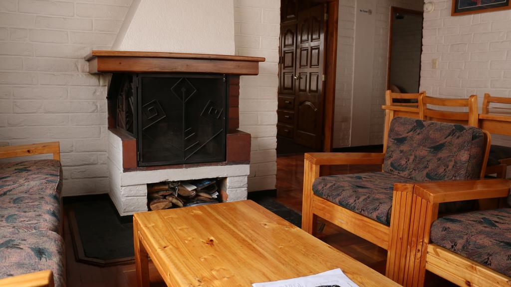 Apartamentos Los Quipus Quito Szoba fotó